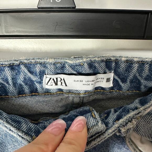 Zara 00 Women's Straight Leg Distressed Jeans - Picture 3 of 4